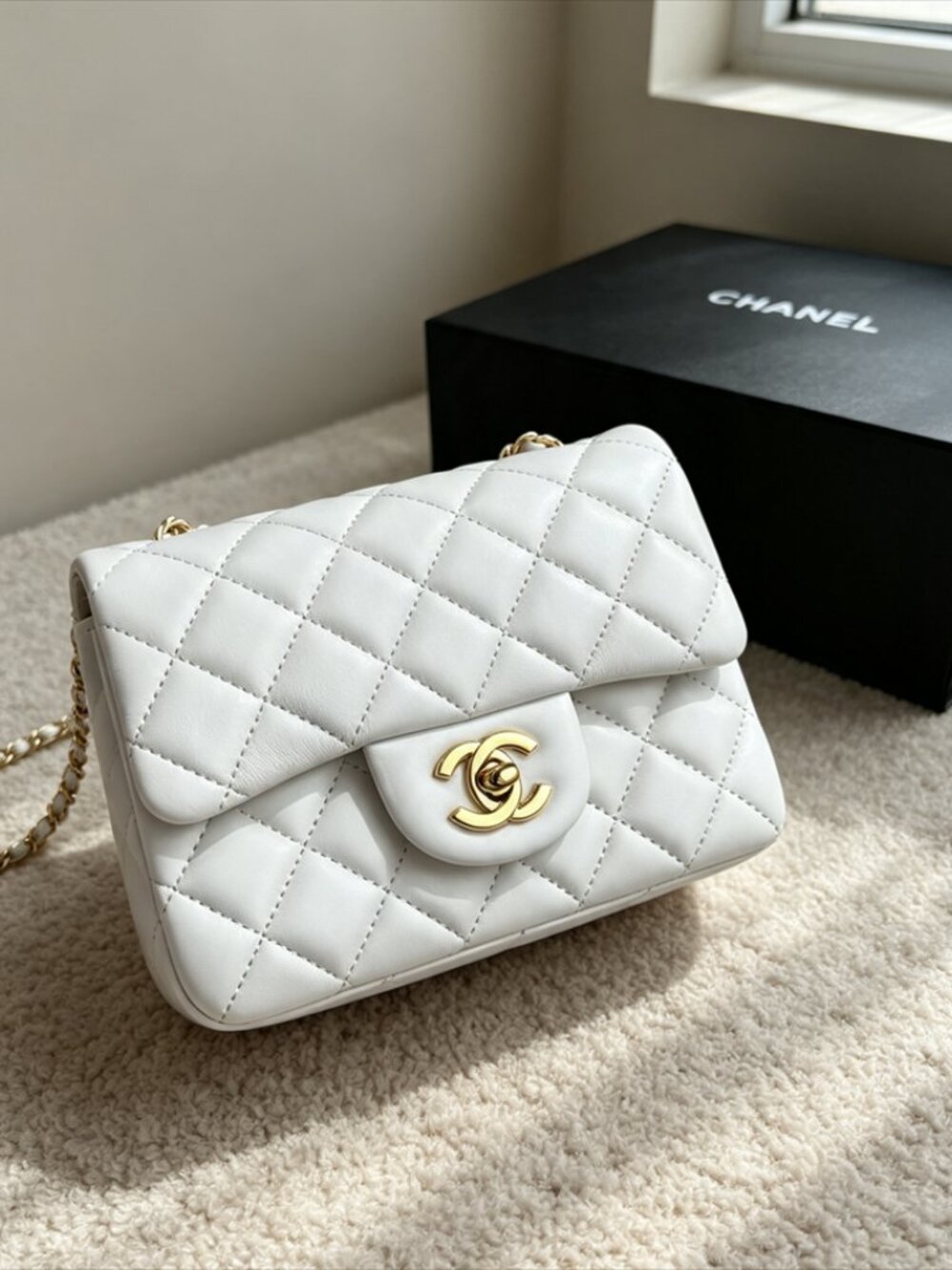 ✨Chanel White Bag✨
